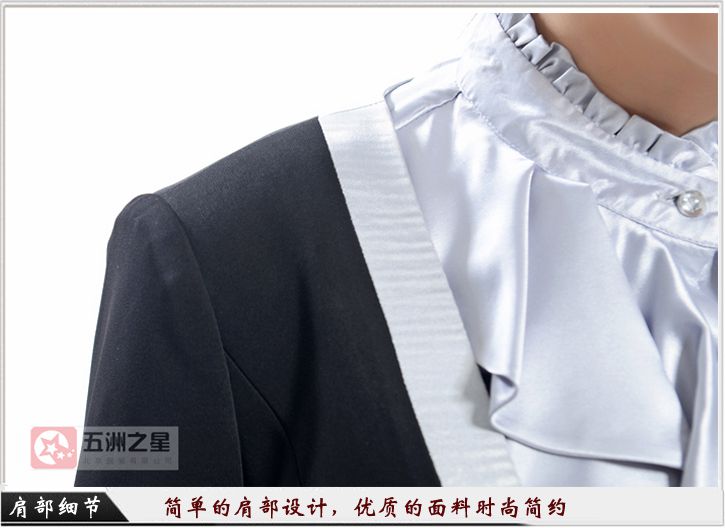 簡(jiǎn)單的肩部設(shè)計(jì)，優(yōu)質(zhì)的面料時(shí)尚簡(jiǎn)約